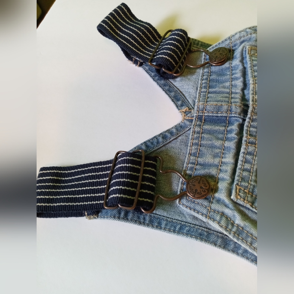 Oshkosh B'Gosh Shortalls 3T - Picture 2 of 8